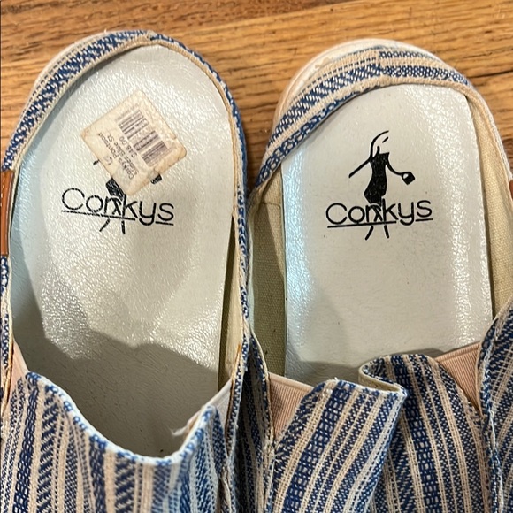 Corkys pontoon Striped Blue and white slides - Picture 3 of 7